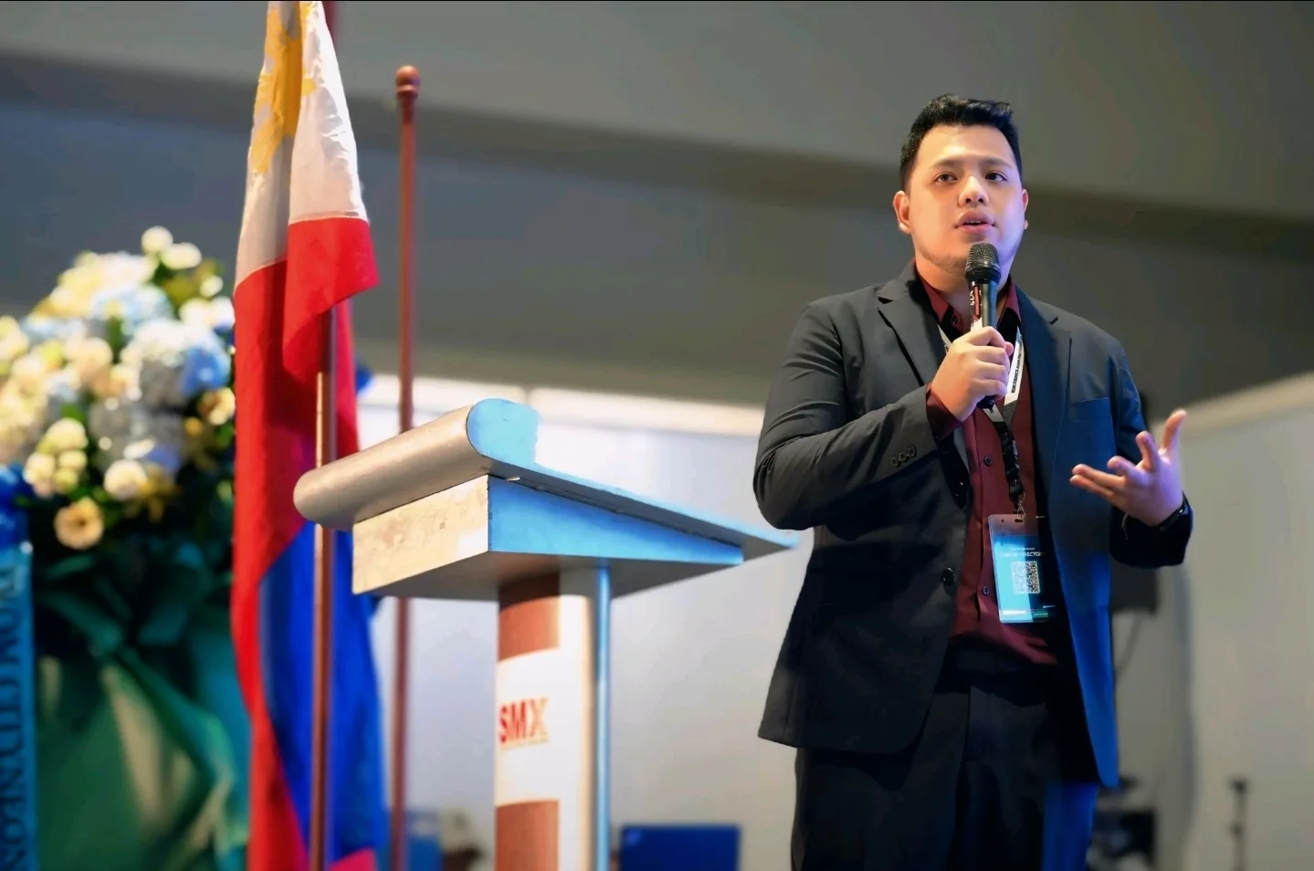 JC de las Alas leading a Millennial Business Academy corporate training session